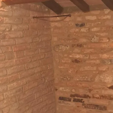 Casa La Torre アパート Terricciola